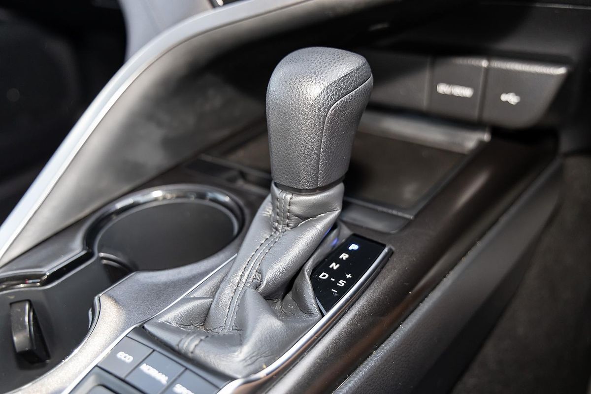 2024 Toyota Camry Ascent AXVH70R