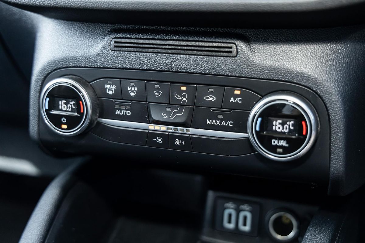 2021 Ford Escape ST-Line ZH