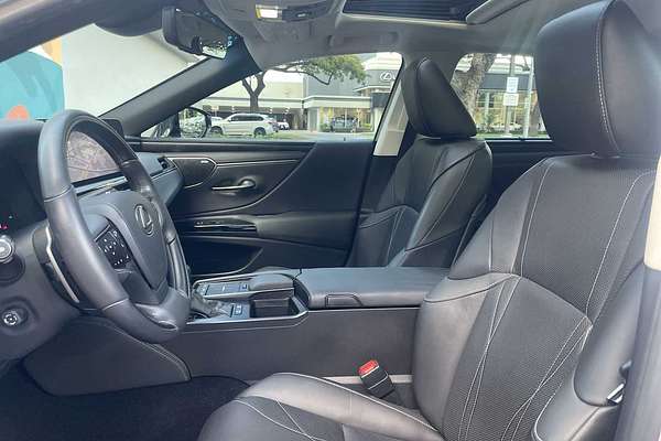 2022 Lexus ES Ultra Luxury