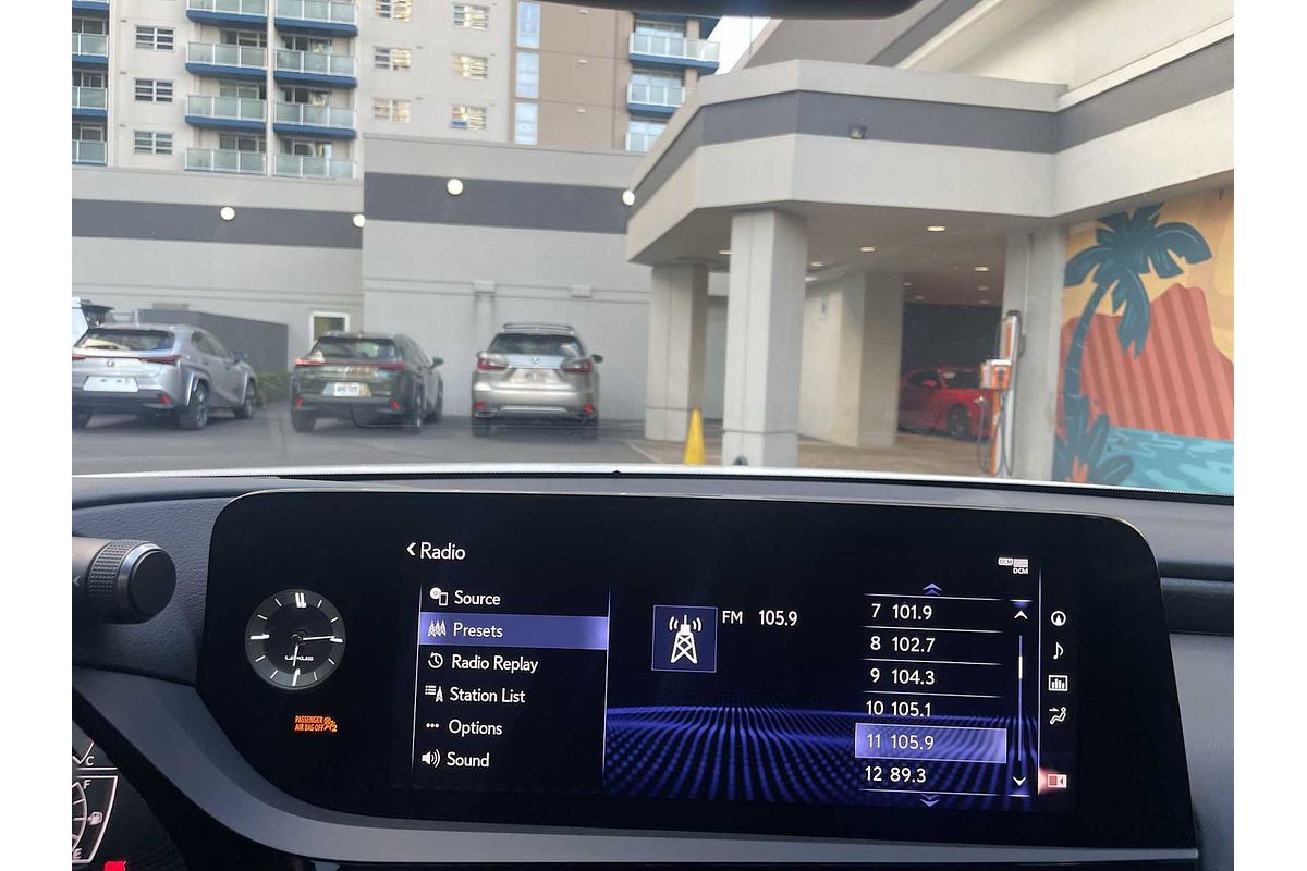 2022 Lexus ES Ultra Luxury