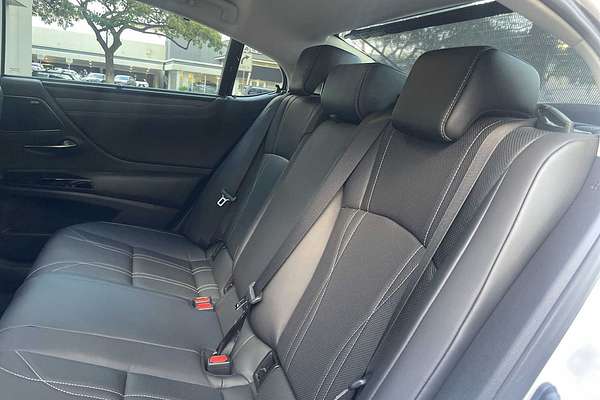 2022 Lexus ES Ultra Luxury