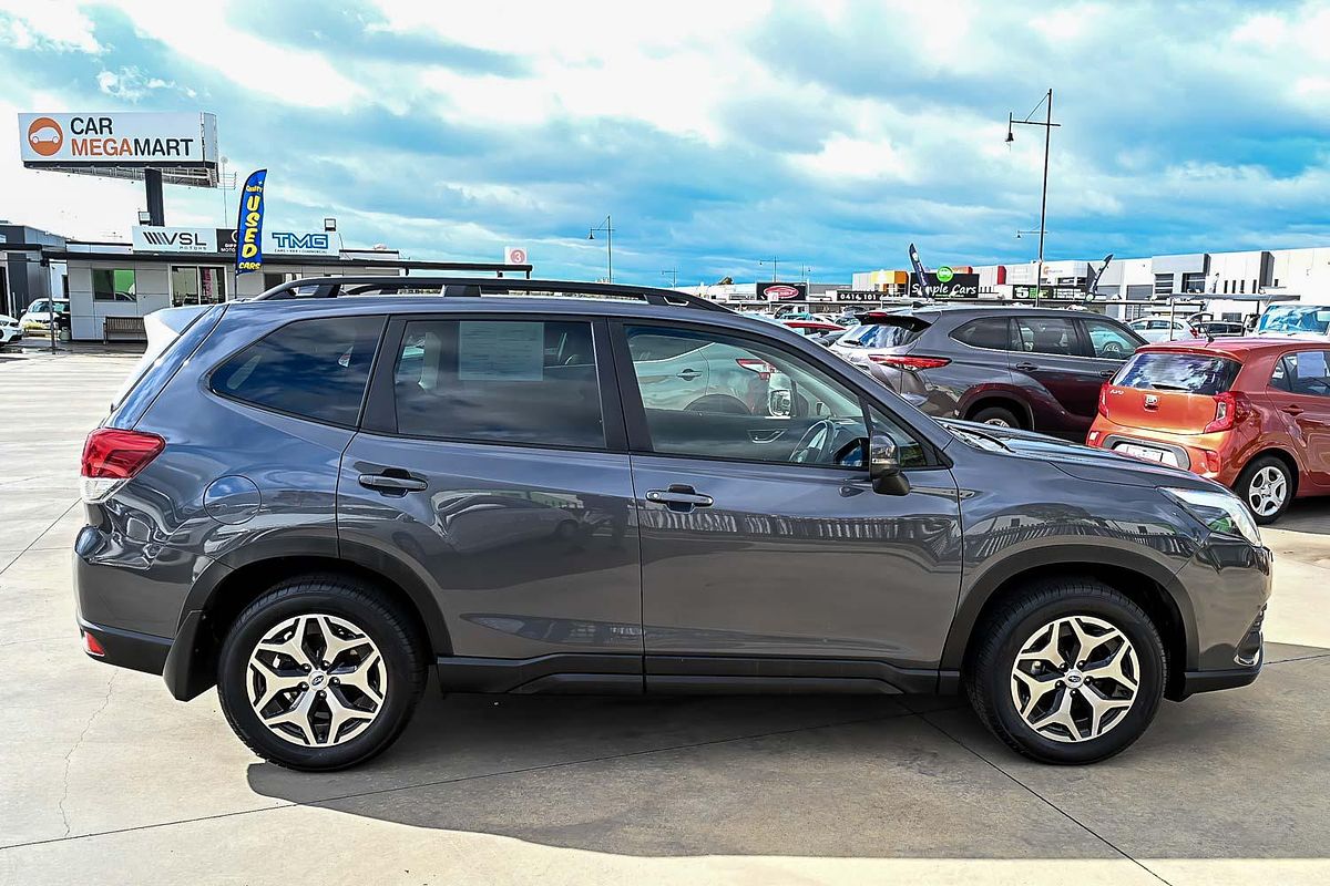 2023 Subaru Forester 2.5i 50 Years Edition S5