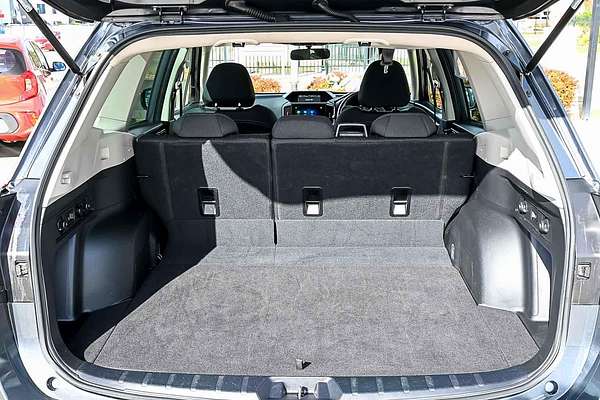 2023 Subaru Forester 2.5i 50 Years Edition S5