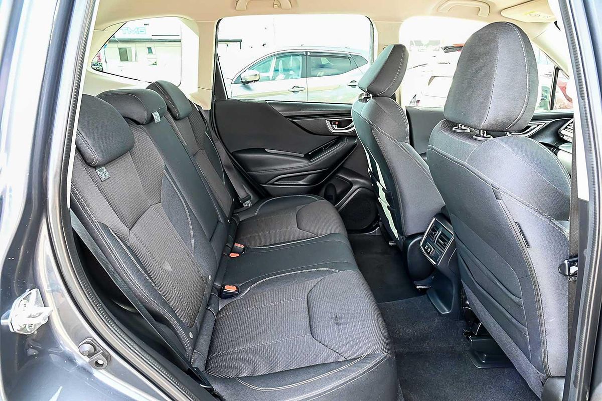 2023 Subaru Forester 2.5i 50 Years Edition S5