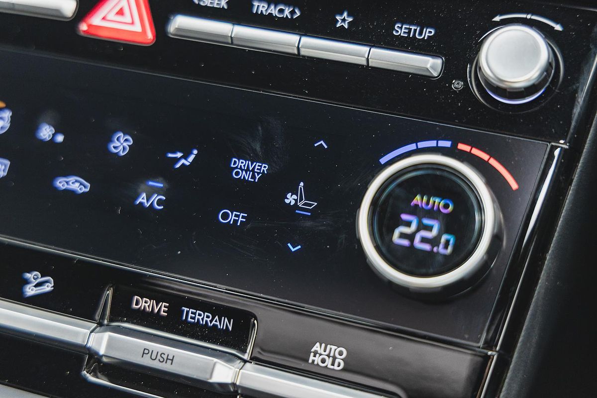 2024 Hyundai Santa Fe Hybrid Calligraphy MX5.V1