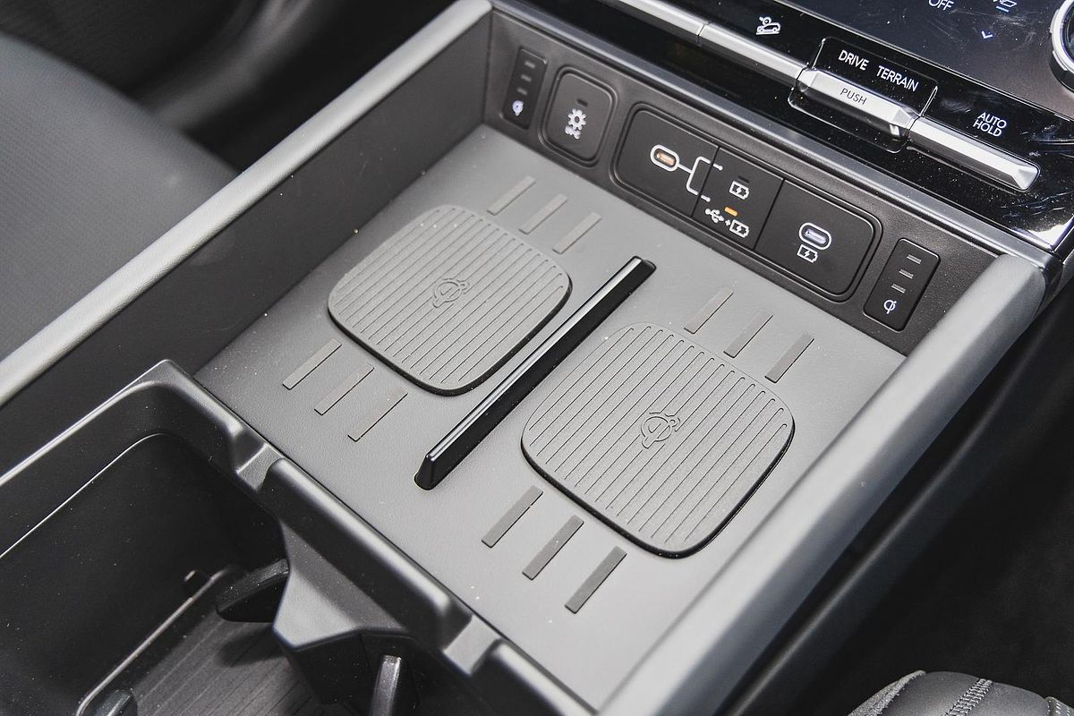 2024 Hyundai Santa Fe Hybrid Calligraphy MX5.V1