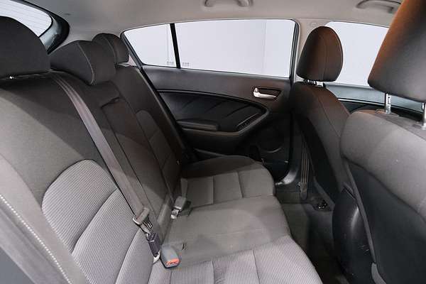 2017 Kia Cerato S YD