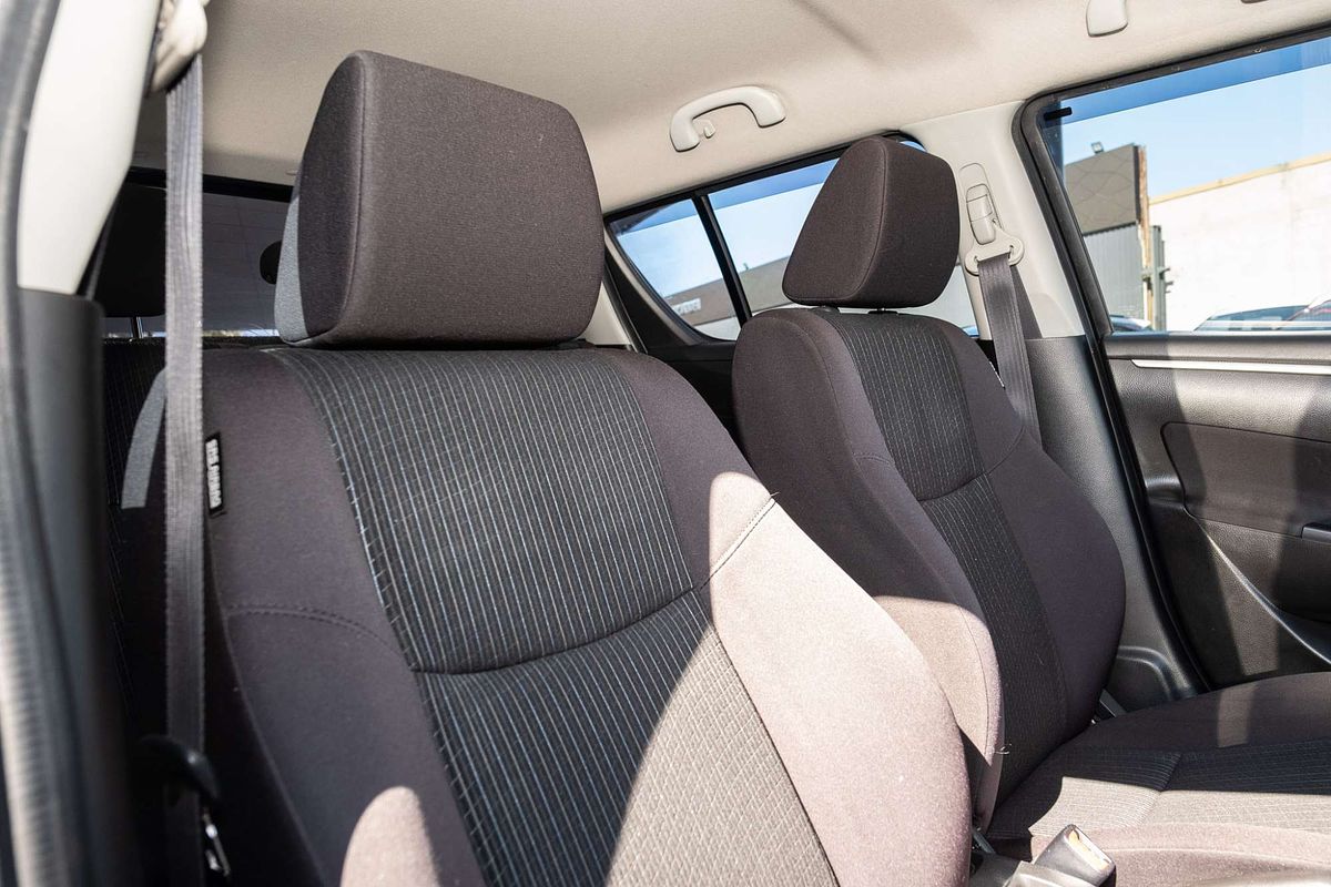 2014 Suzuki Swift GL Navigator FZ