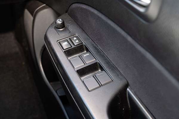 2014 Suzuki Swift GL Navigator FZ