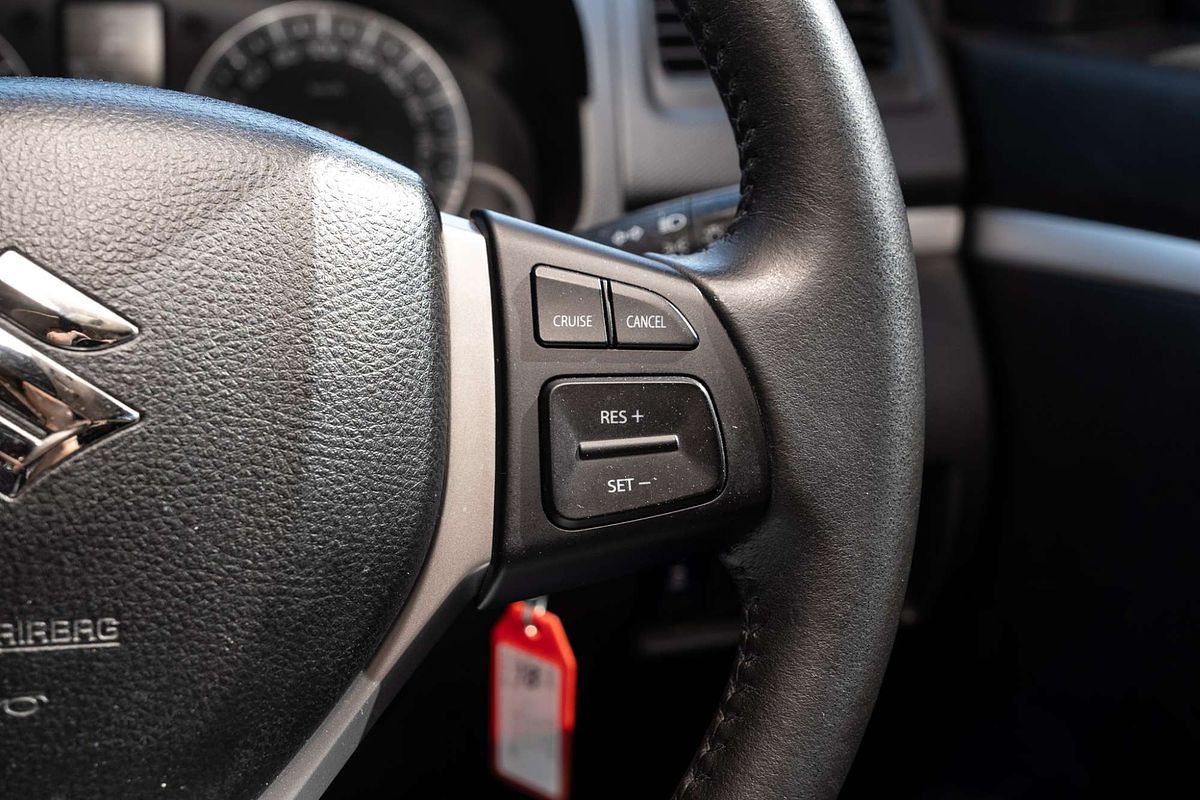 2014 Suzuki Swift GL Navigator FZ