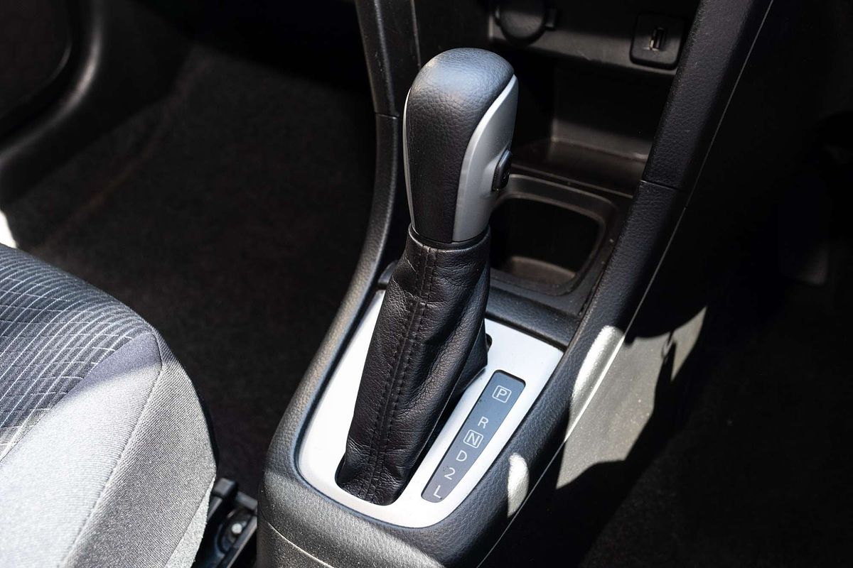 2014 Suzuki Swift GL Navigator FZ