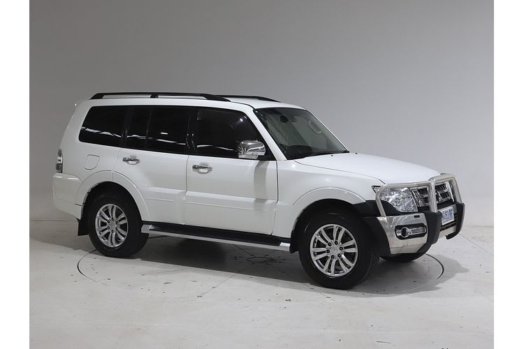 2019 Mitsubishi Pajero GLS NX