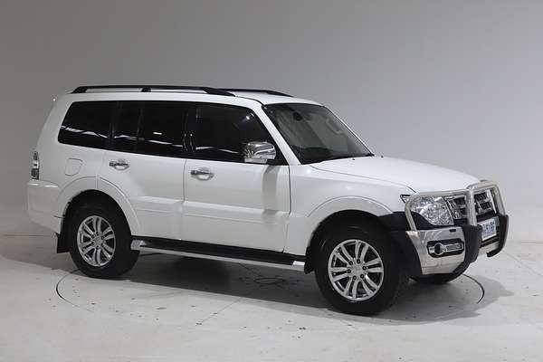 2019 Mitsubishi Pajero GLS NX