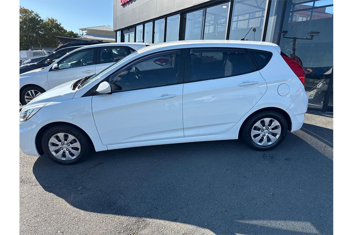 2015 Hyundai Accent Active RB3