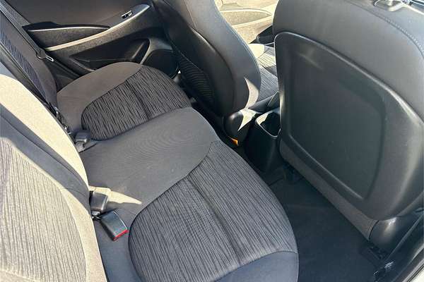 2015 Hyundai Accent Active RB3