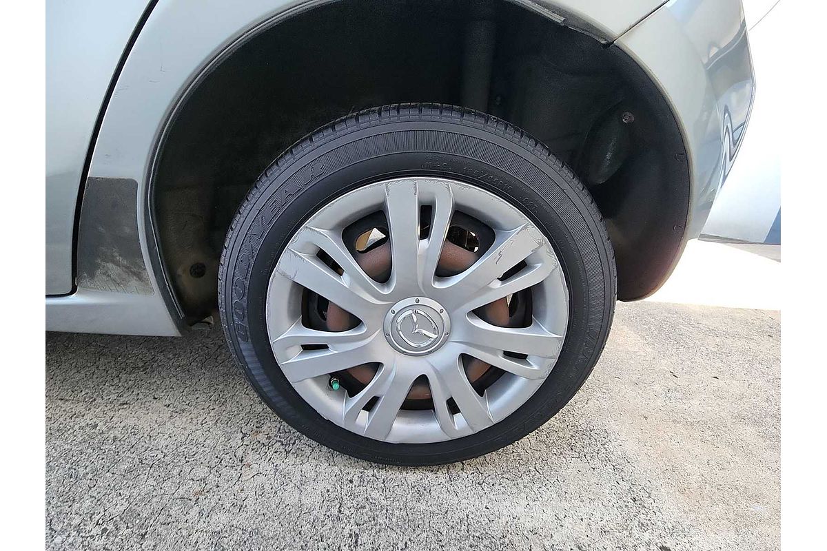 2014 Mazda 2 Sport