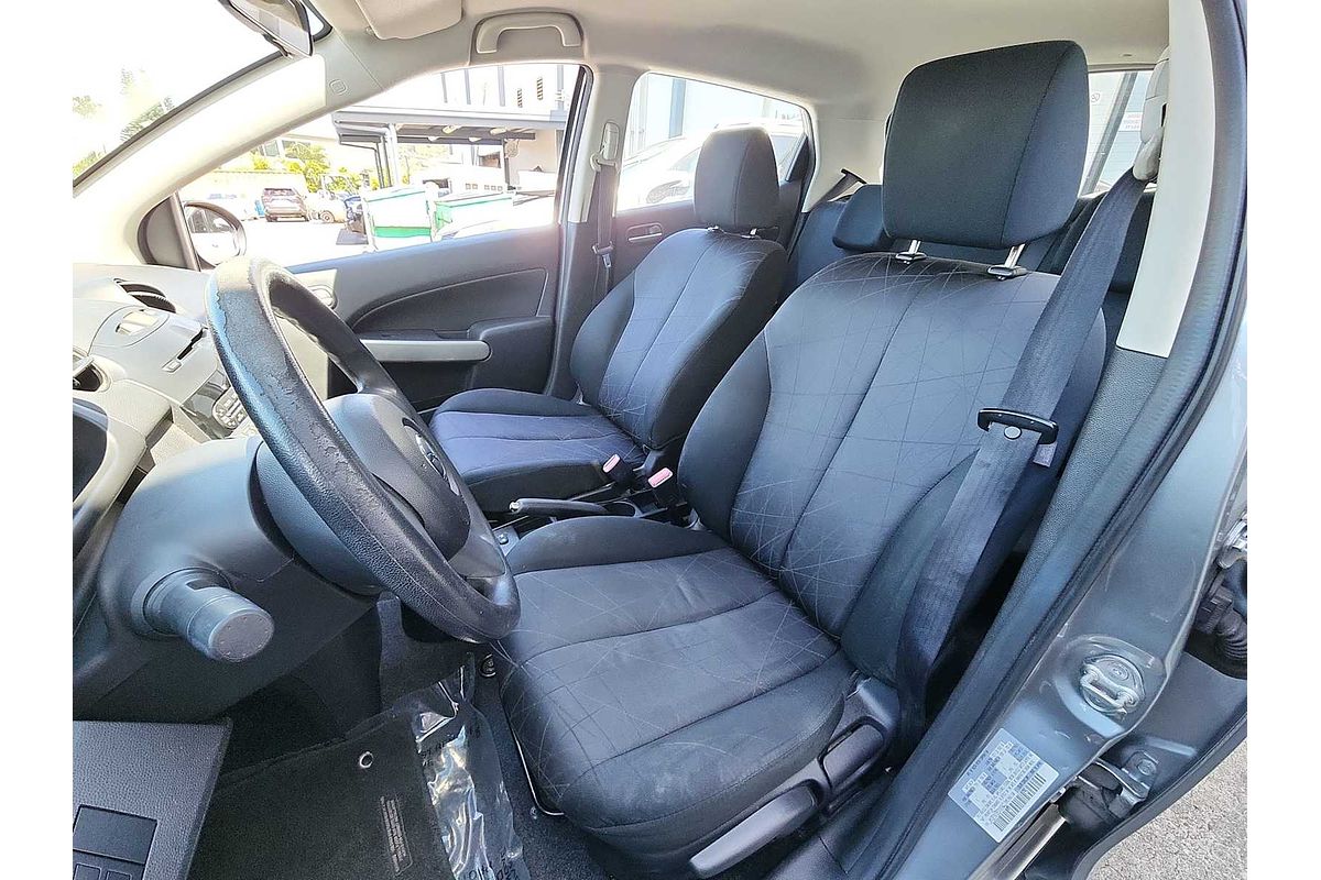 2014 Mazda 2 Sport