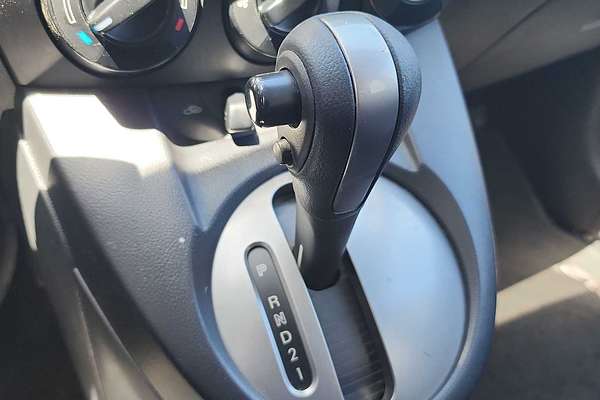 2014 Mazda 2 Sport
