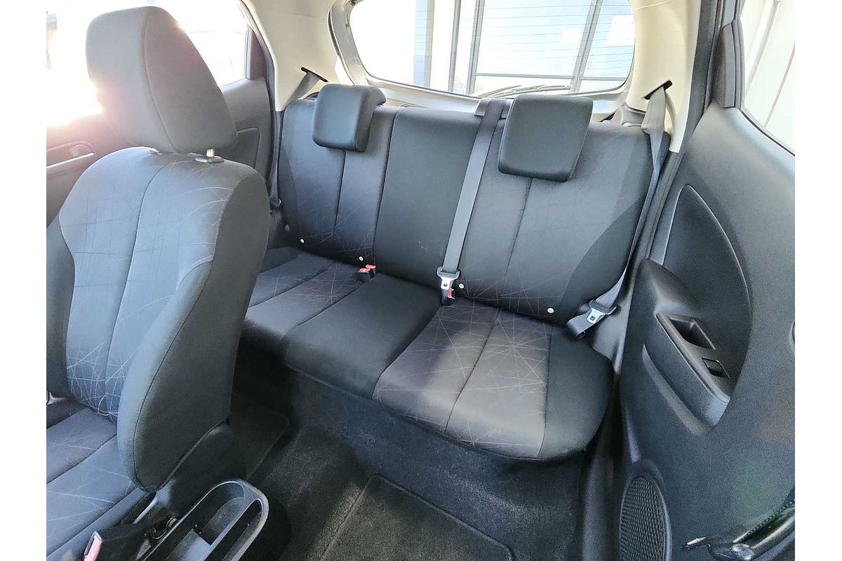 2014 Mazda 2 Sport