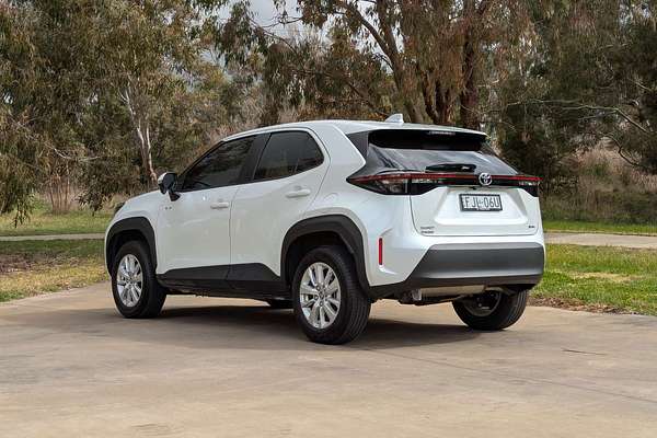 2024 Toyota Yaris Cross GX