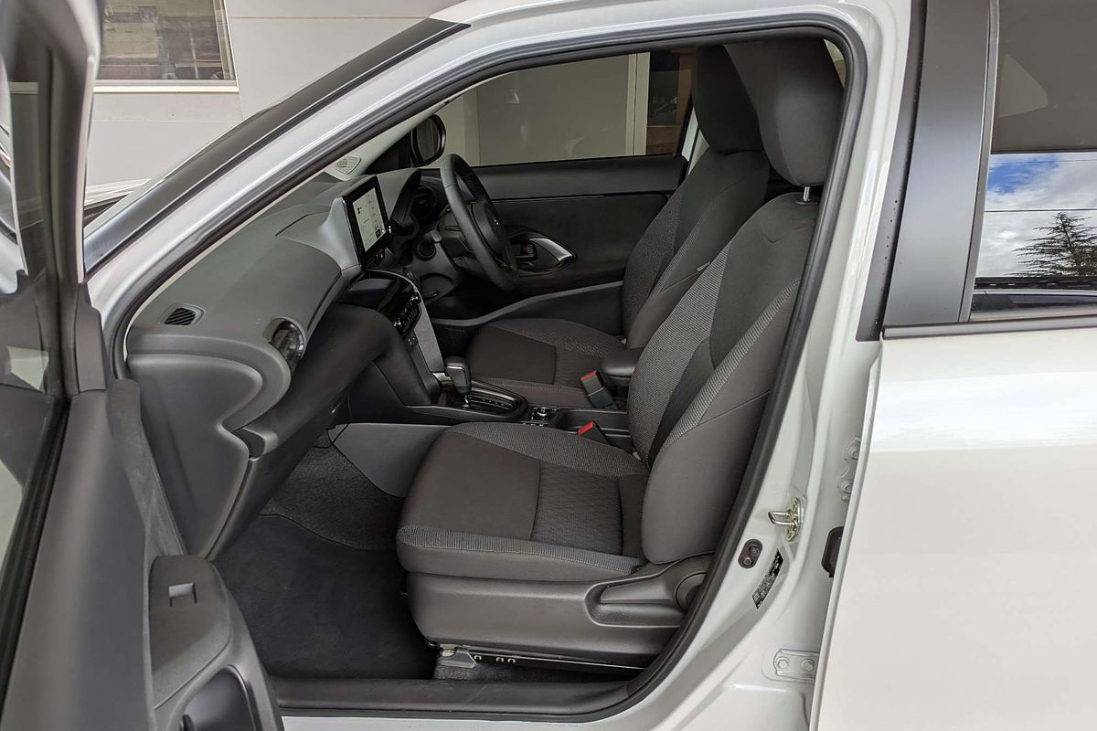 2024 Toyota Yaris Cross GX