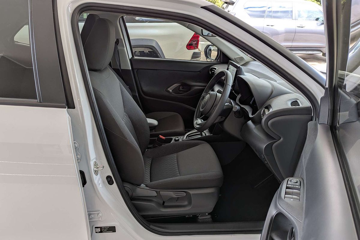 2024 Toyota Yaris Cross GX