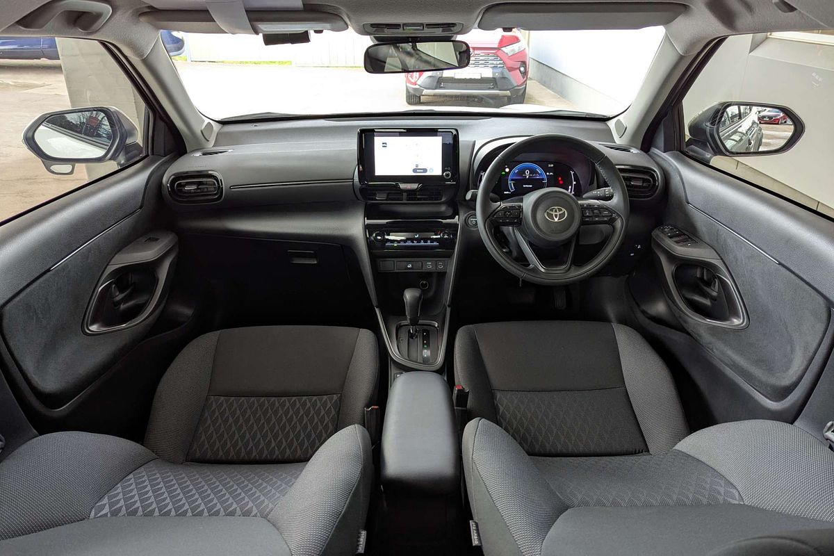 2024 Toyota Yaris Cross GX