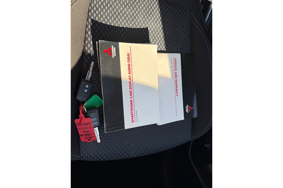 2019 Mitsubishi Outlander ES ZL