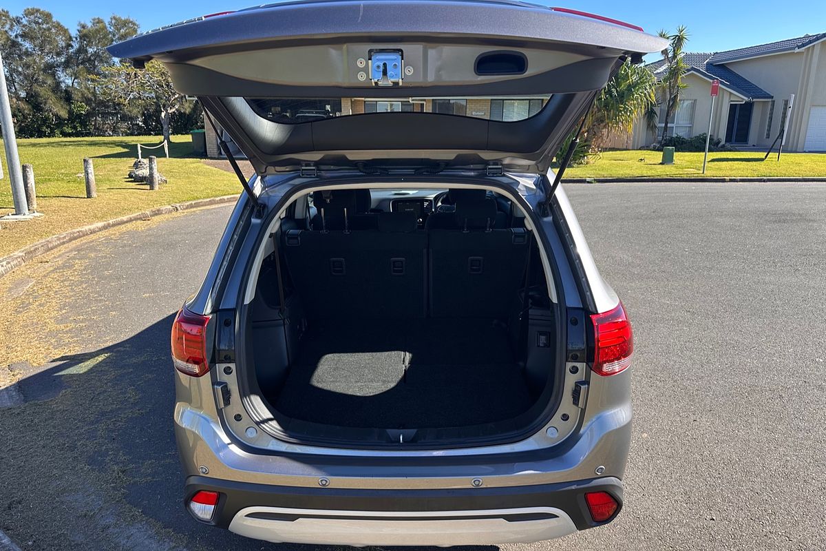 2021 Mitsubishi Outlander ES ZL