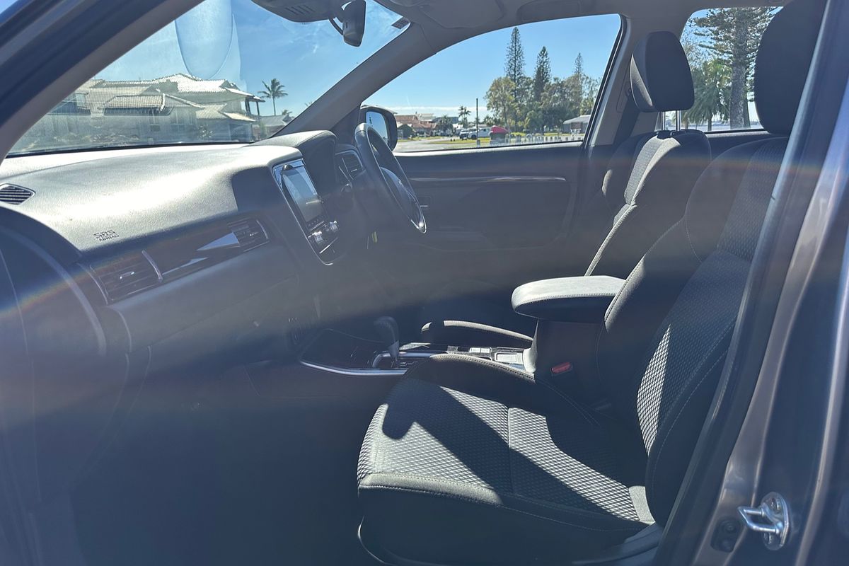 2021 Mitsubishi Outlander ES ZL