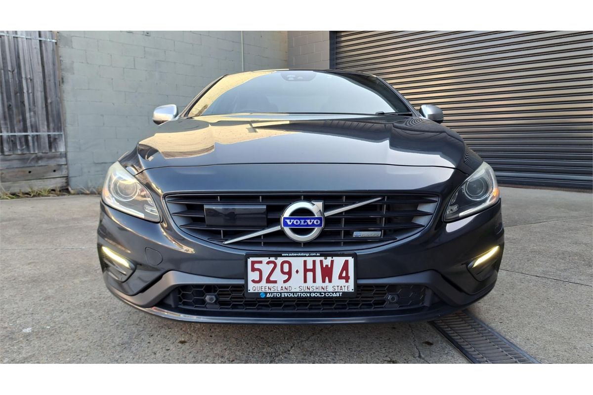 2014 Volvo S60 T6 R-Design