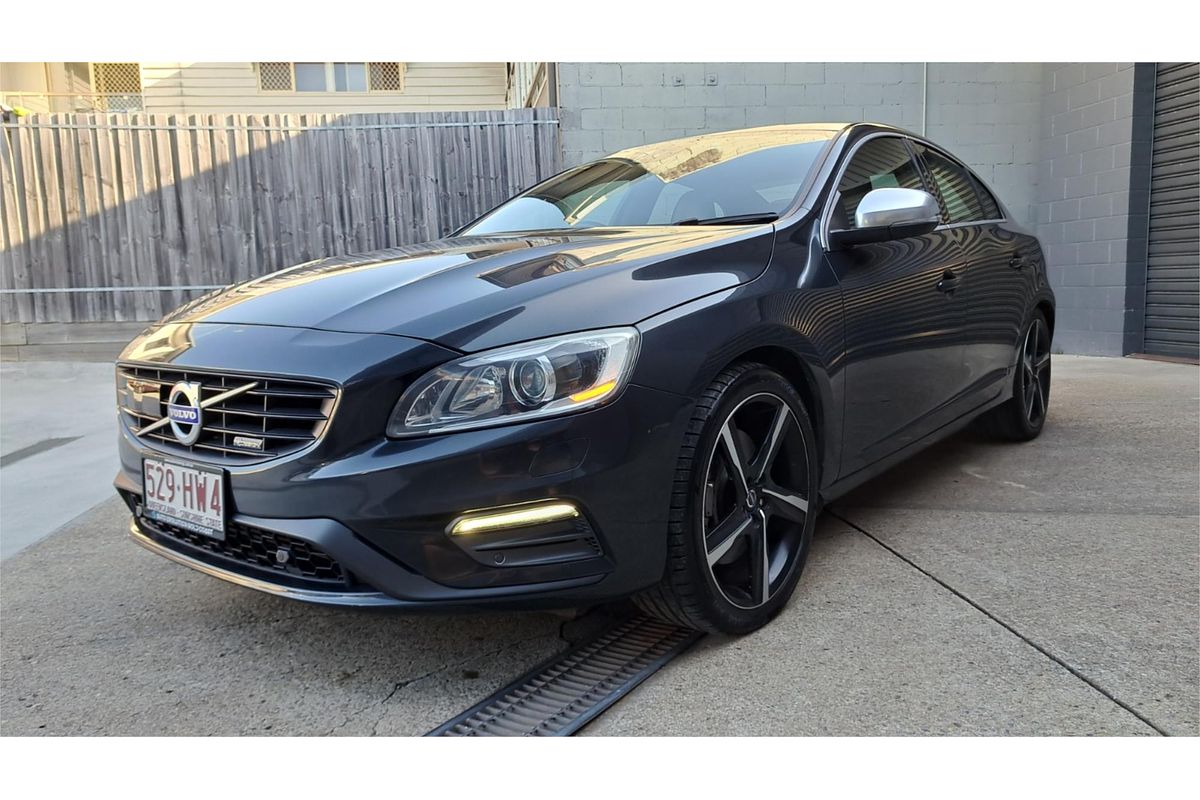 2014 Volvo S60 T6 R-Design