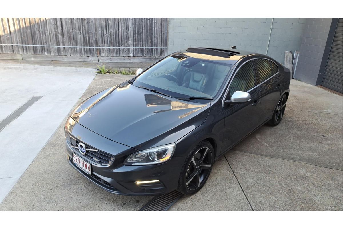 2014 Volvo S60 T6 R-Design