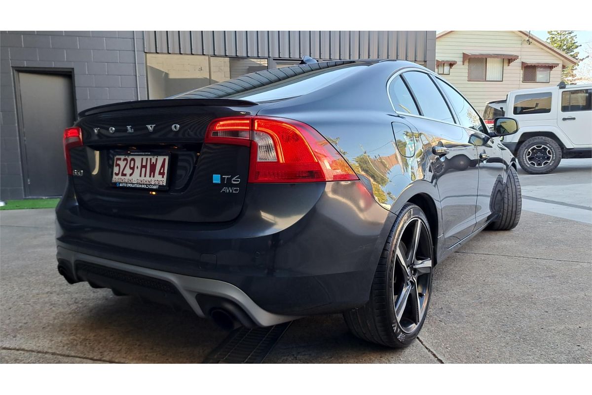 2014 Volvo S60 T6 R-Design