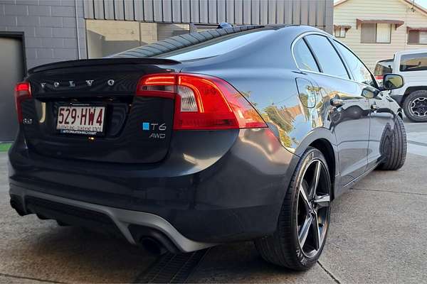 2014 Volvo S60 T6 R-Design