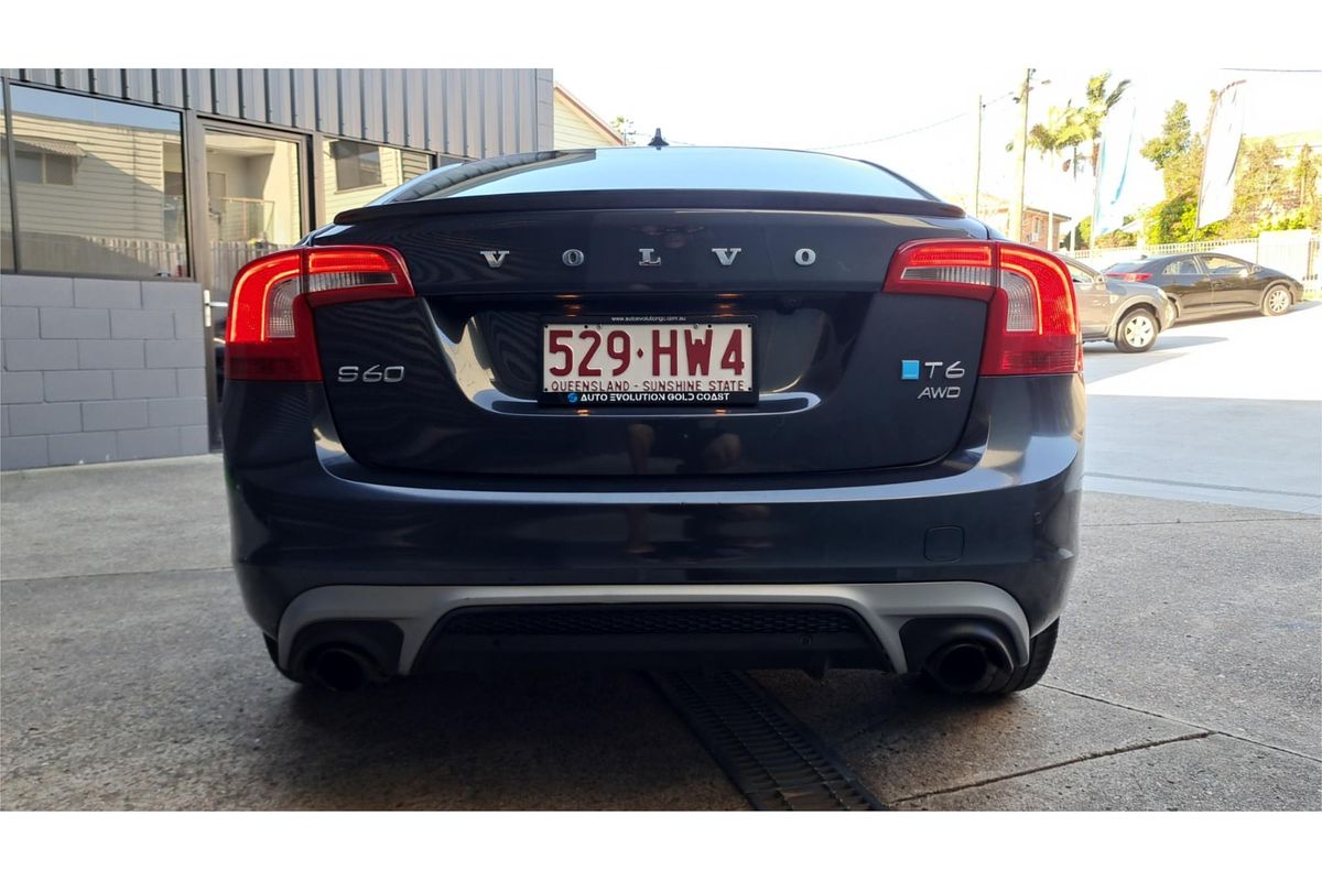 2014 Volvo S60 T6 R-Design