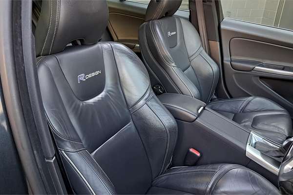 2014 Volvo S60 T6 R-Design