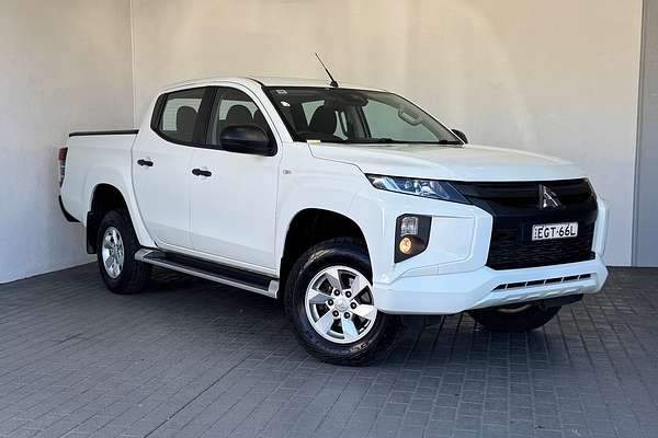 2019 Mitsubishi Triton GLX PLUS (4x4) MR MY20 4X4