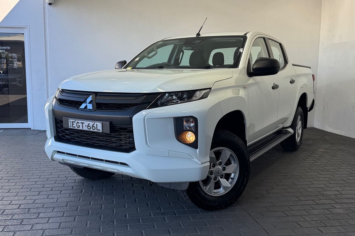 2019 Mitsubishi Triton GLX MR 4X4