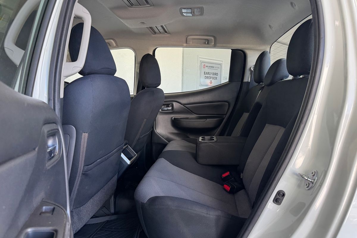 2019 Mitsubishi Triton GLX MR 4X4
