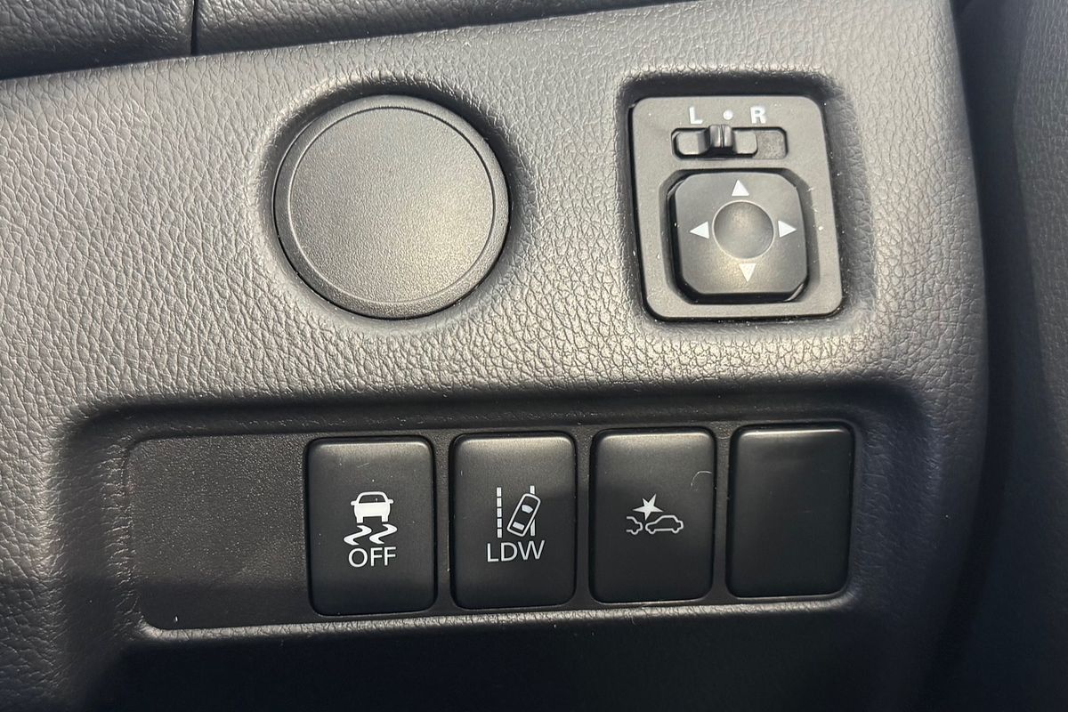 2019 Mitsubishi Triton GLX MR 4X4