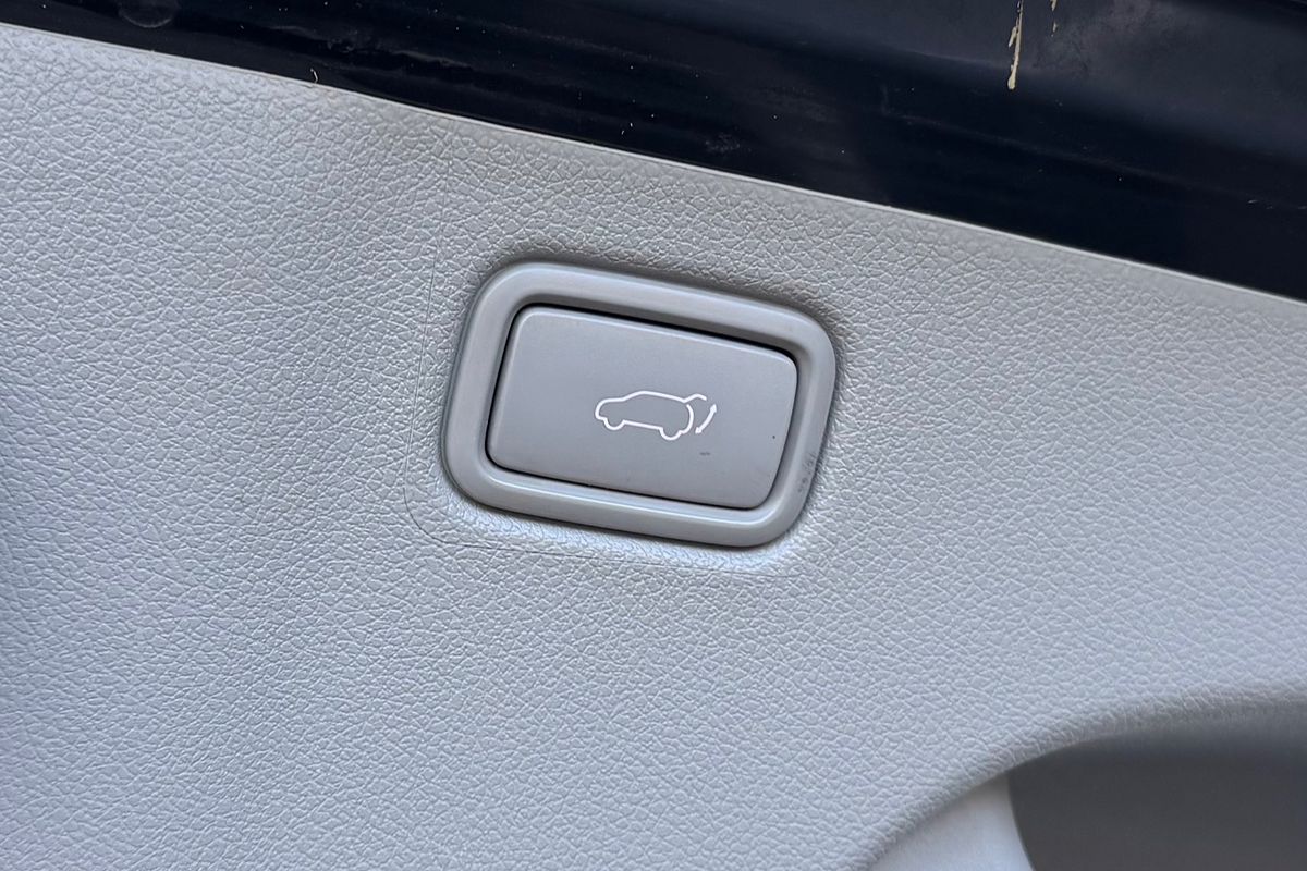 2017 Kia Carnival SLi YP