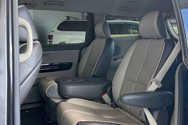 2017 Kia Carnival SLi YP