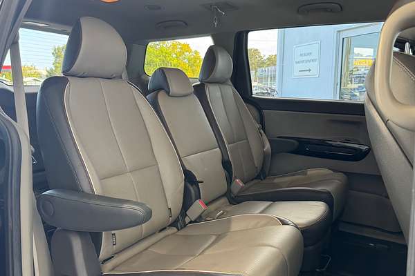 2017 Kia Carnival SLi YP