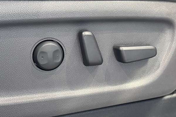2017 Kia Carnival SLi YP