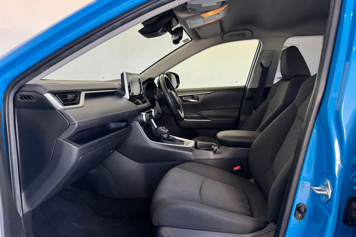 2020 Toyota RAV4 GXL MXAA52R