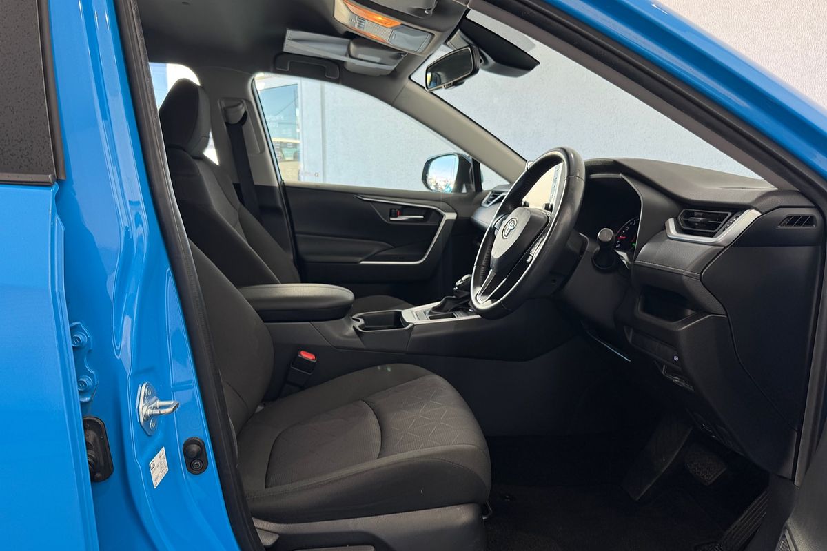 2020 Toyota RAV4 GXL MXAA52R