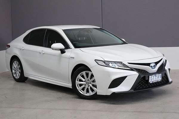 2020 Toyota Camry Ascent Sport AXVH70R