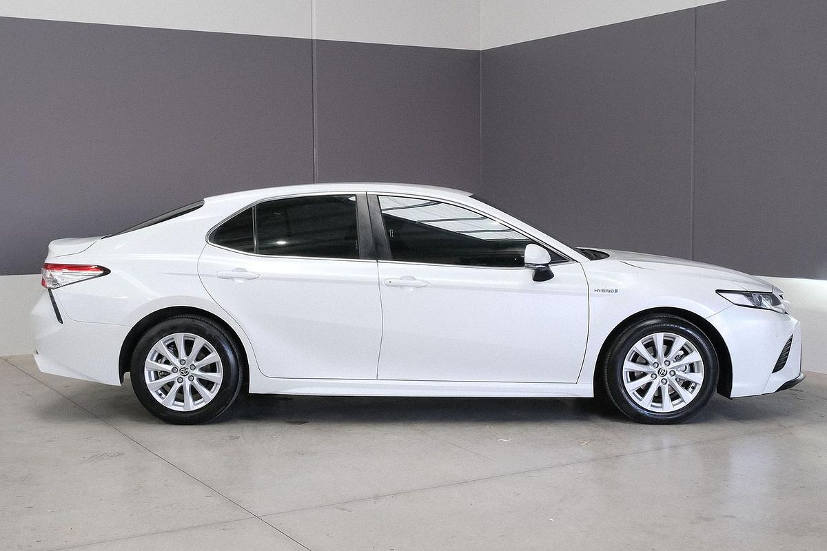 2020 Toyota Camry Ascent Sport AXVH70R
