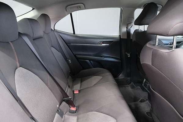 2020 Toyota Camry Ascent Sport AXVH70R